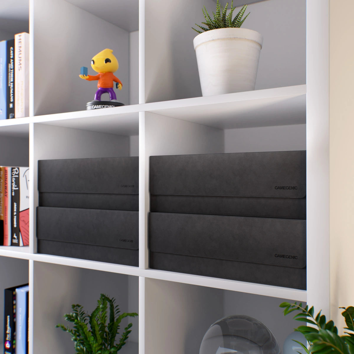 Gamegenic: Collectors' Lair 2000+