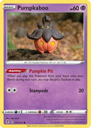 Pumpkaboo (76) Reverse Holofoil - Evolving Skies